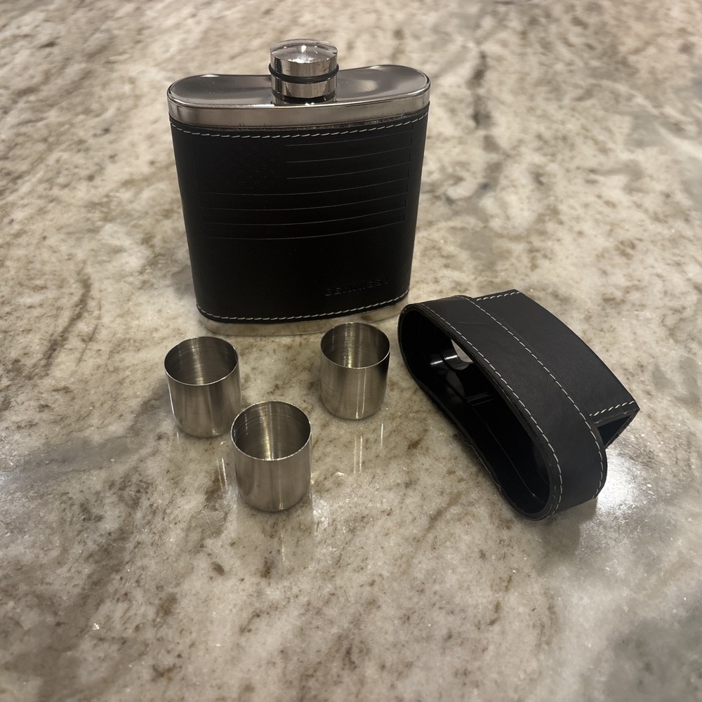 Gennissy American Flag Flask Inc 3 Shot Cups Leather Cover 8 Oz. 18/8 Stainless